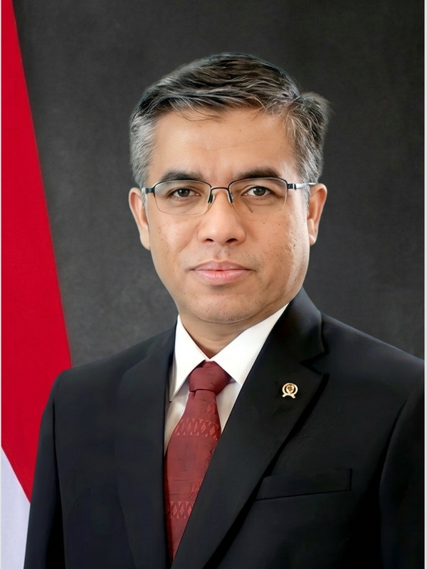 Potret resmi Menteri Ketenagakerjaan Yassierli pada 2024, bukan foto pertemuan 27 Oktober 2026.